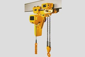 Hoist：Low headroom design Increased height effective use of space